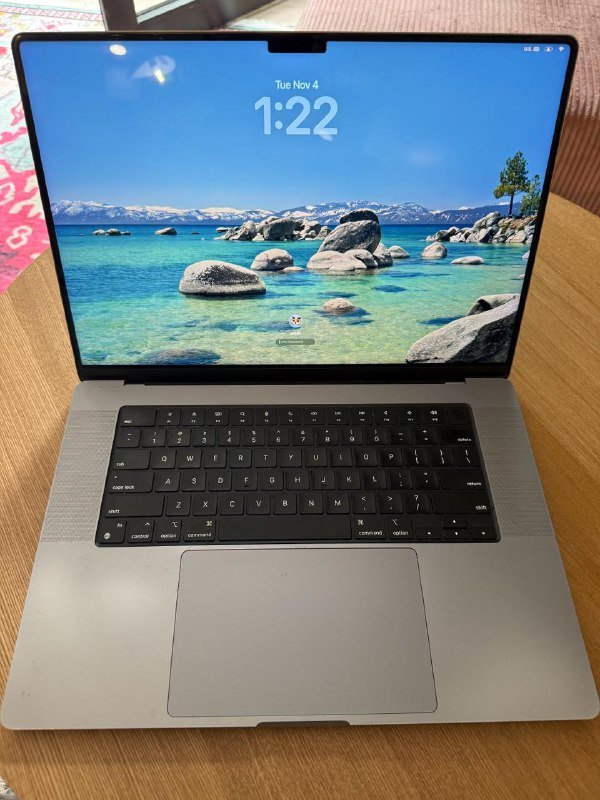 MacBook Pro 16” M1 Pro 16 GB 1 Tb Space Gray 3