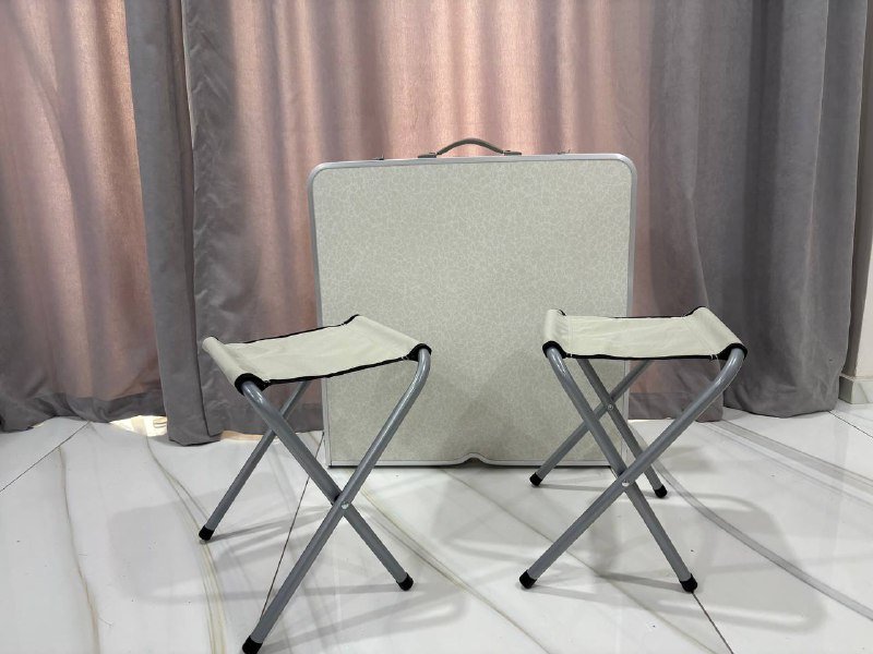 складной стол и 4 стула 4