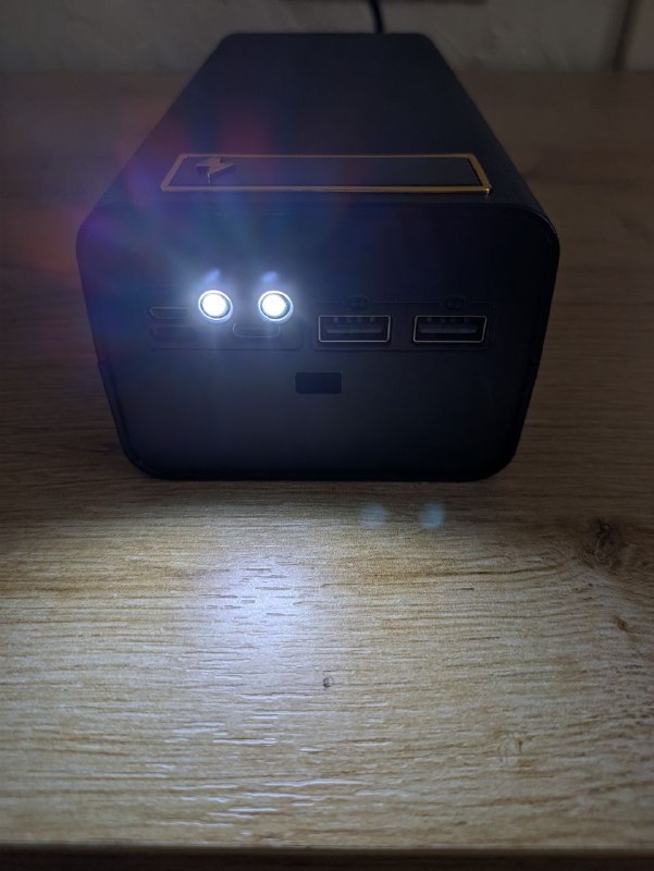 Мощный Power Bank с ёмкостью свыше 52 500 мАч 3