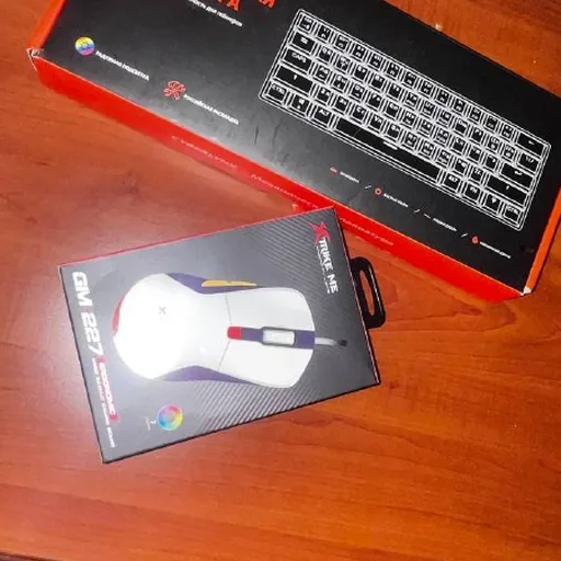 Игровая клавиатура и мышь