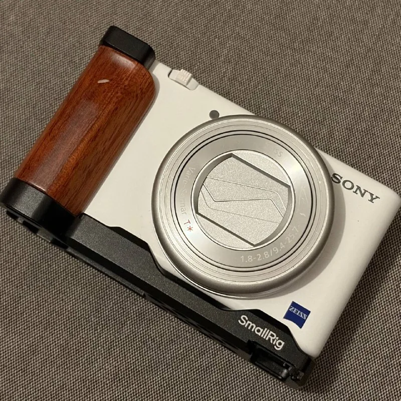 Sony ZV-1 с рукояткой SmallRig 1