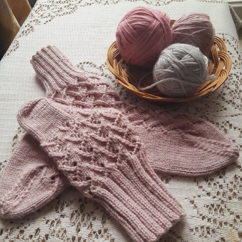 Женские носки ручной работы