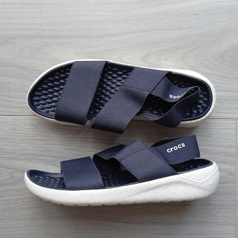 Оригинальные босоножки Crocs новые размер 37-37,5