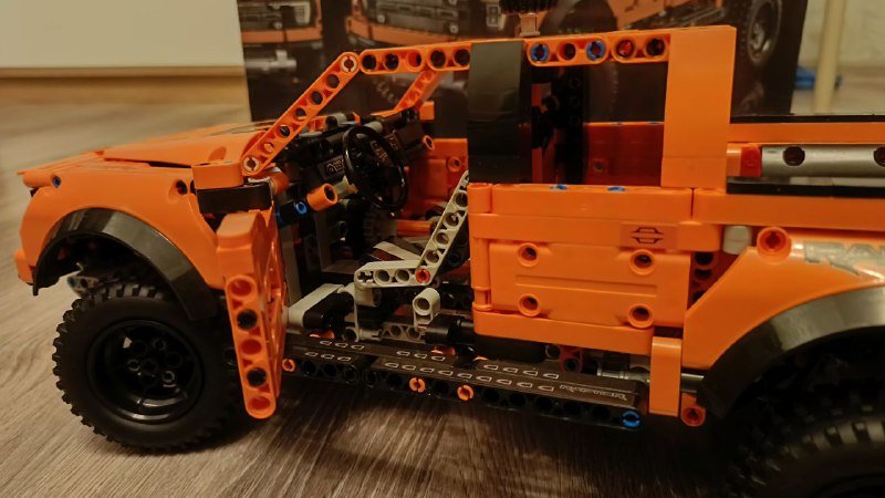 Lego Ford F 150 Raptor 1379 деталей набор 5
