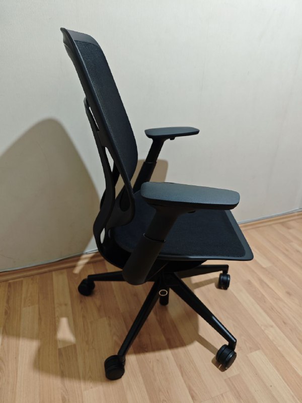 кресло Steelcase Karman 3