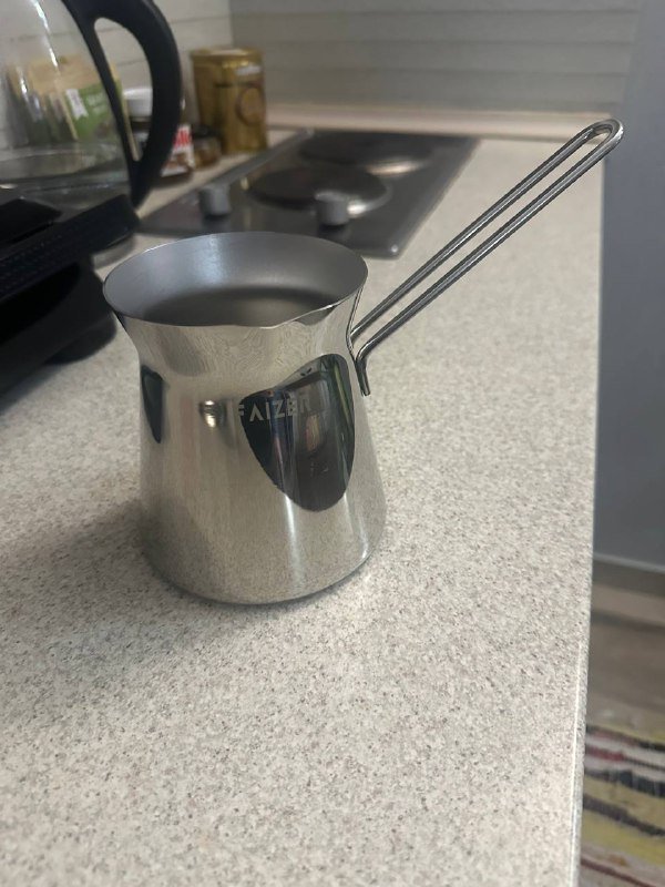 Пылесос, кувшин, канделябры, весы, коврики 2