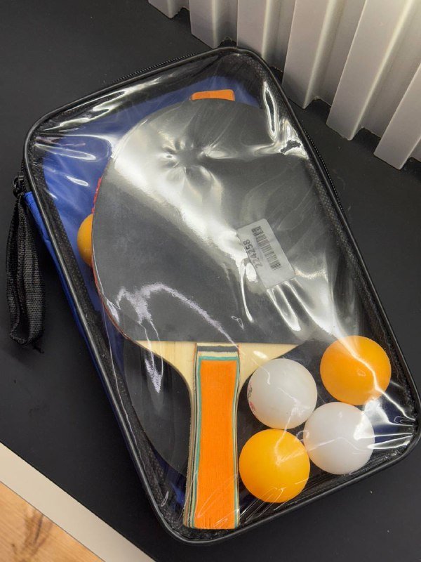 Набор для настольного тенниса с 2 ракетками и 4 шариками