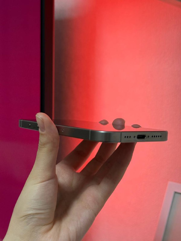 iPhone 15 Pro 128GB 4