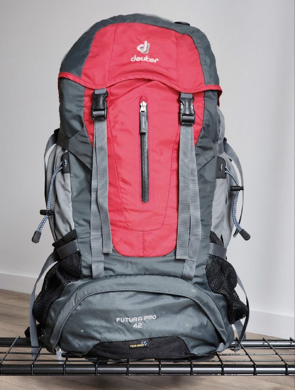 Туристический рюкзак Deuter Futura Pro 42