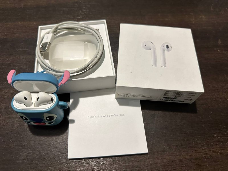 Apple AirPods 1 поколения