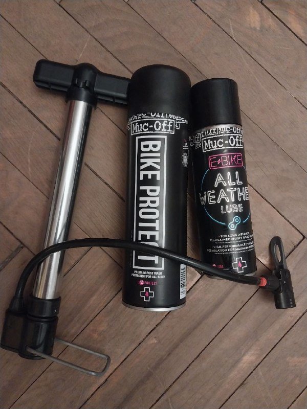 велосипед с аксессуарами и замком 4