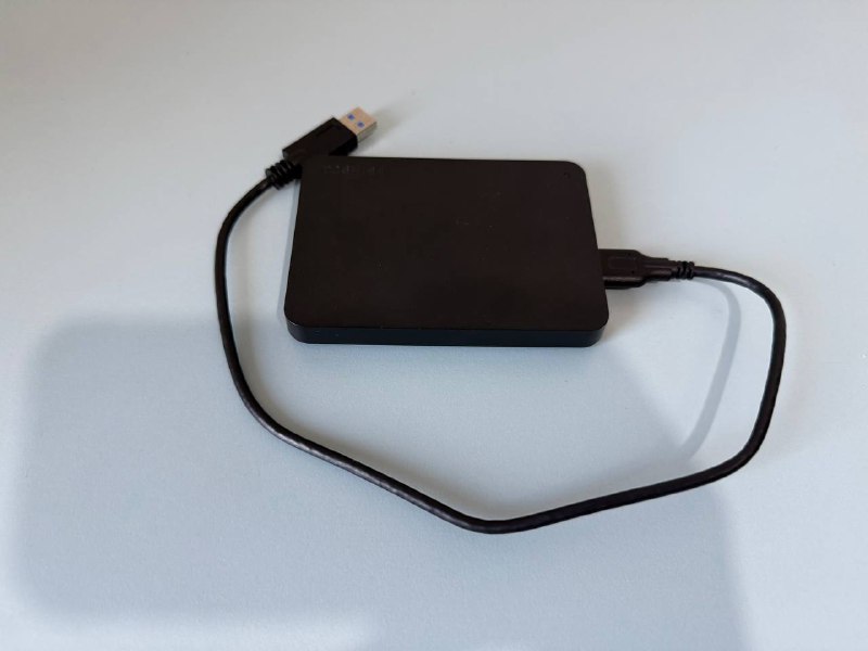 Жесткий диск Toshiba Canvio Ready HDD 2TB