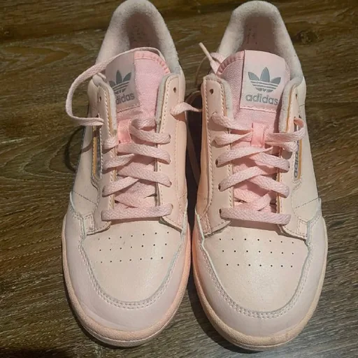 Женские кроссовки Adidas Originals Continental 80