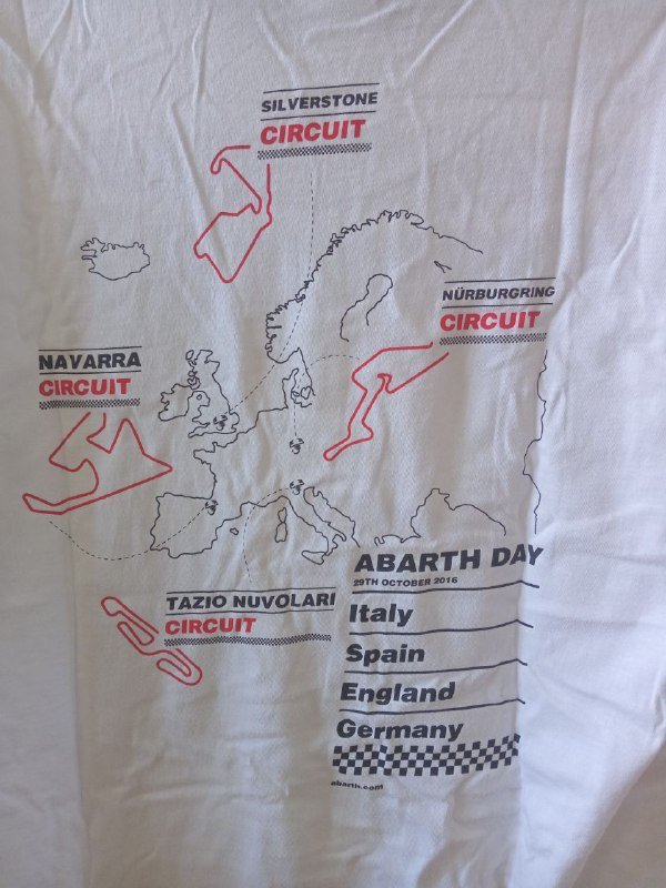 Футболка, кепка, сумка, шнурок, эмблемы, шариковая ручка 3