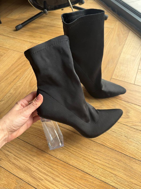 Женские ботинки на устойчивом каблуке размер 37,5-38 3