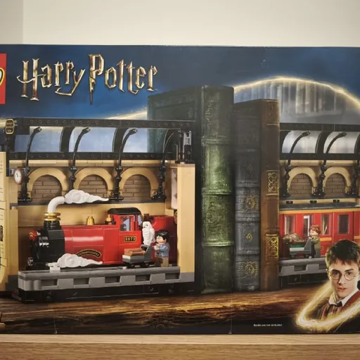 LEGO Harry Potter Book Nook Hogwarts Express