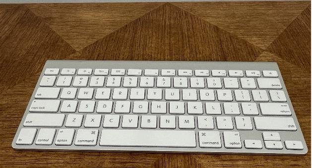 Усилитель сигнала вай фай Xiaomi Mi WiFi Range Extender Pro, клавиатура Apple A1314, Алиса мини 3, стол регулируемый, вешалка напольная