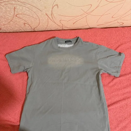 BALENCIAGA футболка