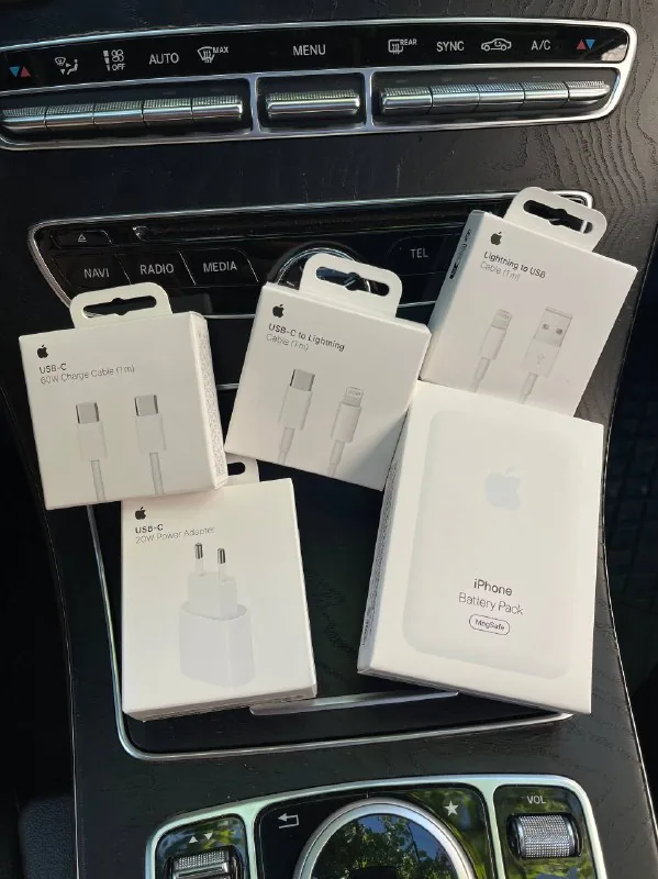 Зарядное устройство для iPhone и Android