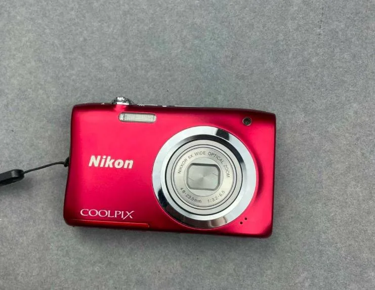 Цифровая камера Nikon COOLPIX S2800