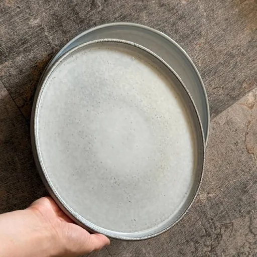 Керамические тарелки, 2 шт.