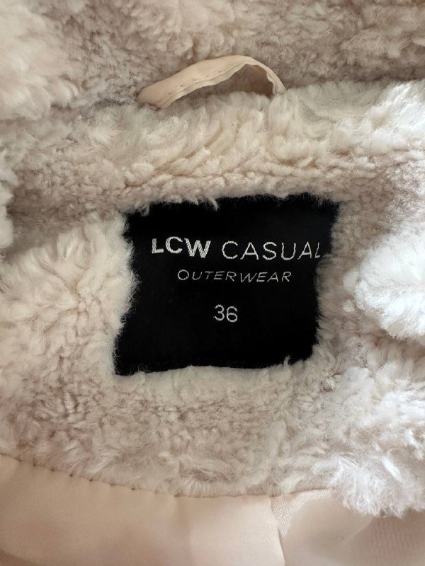 Куртка женская LCW CASUAL OUTERWEAR размер 36 2