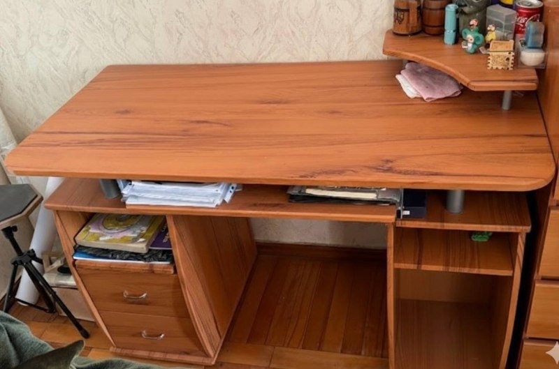 Стол компьютерный