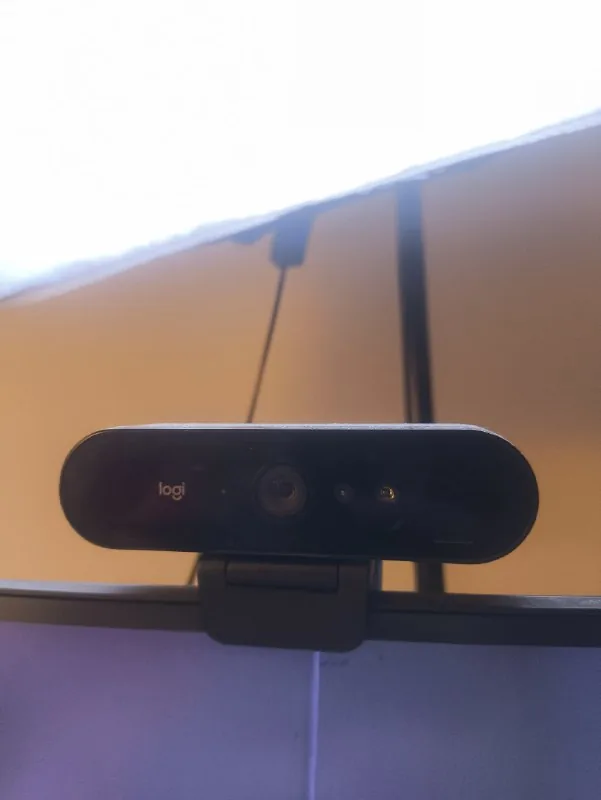 Камера Logitech BRIO 4K Ultra HD Webcam 1