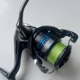 Безынерционная катушка Shimano Nexave FI C3000 1