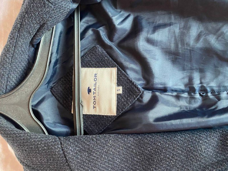 Синий пиджак, черный пиджак Antony Morato, пальто Tom Tailor, горнолыжные перчатки 2