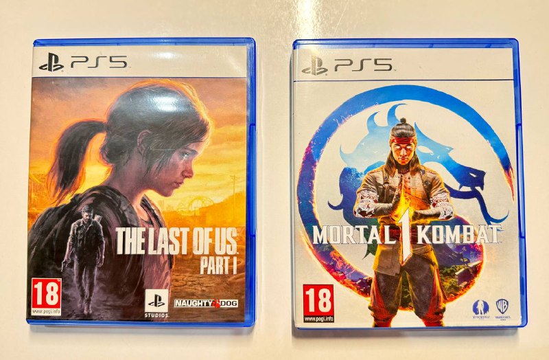 Диски PS5 и PS4 с играми 3