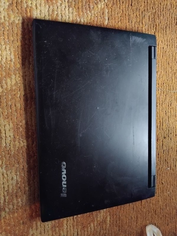 Ноутбук Lenovo IdeaPad Flex 15 с повреждением экрана 3