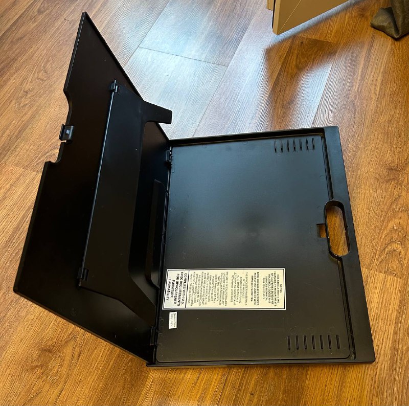 Подушка manamo, HDMI кабель, капучинатор, коробка для вещей, набор ниток, подставка под ноутбук 8
