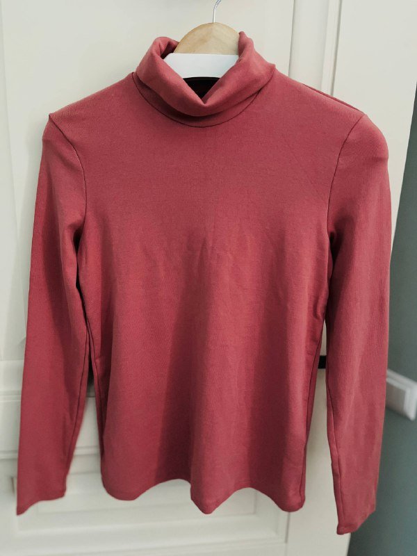 Плащ женский, джинсовая куртка, тапочки, сандали, водолазка, куртка, когтерезка 7