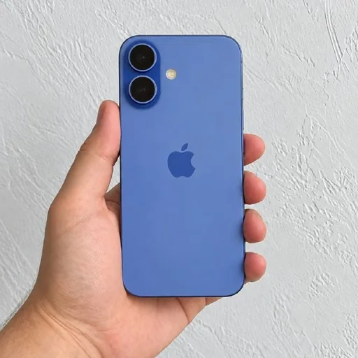 iPhone 16 — SIM + eSIM