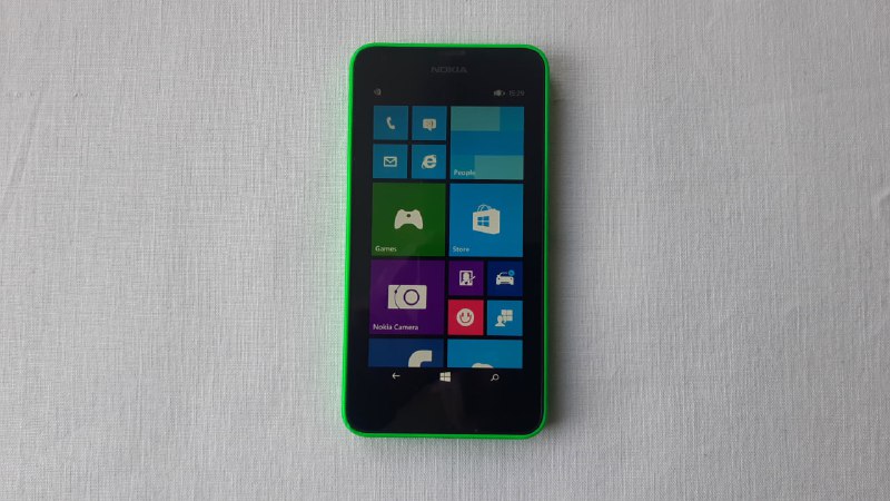 Телефоны Samsung SGH U600 и Nokia Lumia 635 RM-975 8