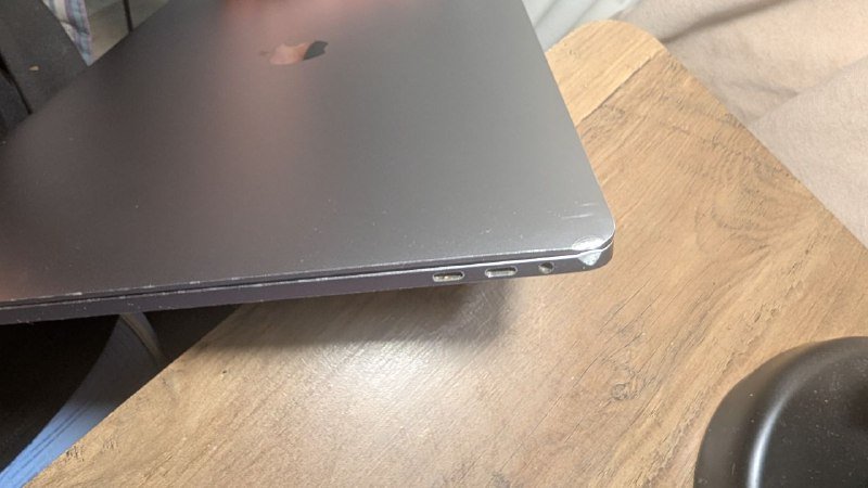 Macbook Pro 16 дюймов 512/16 без зарядки 5