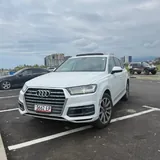 Audi Q7 2018 5
