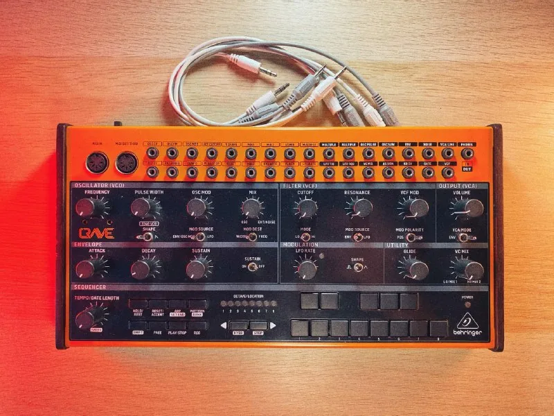 Behringer Crave, Hydrasynth Explorer, Roland TR-8S, Zoom H8 recorder 1