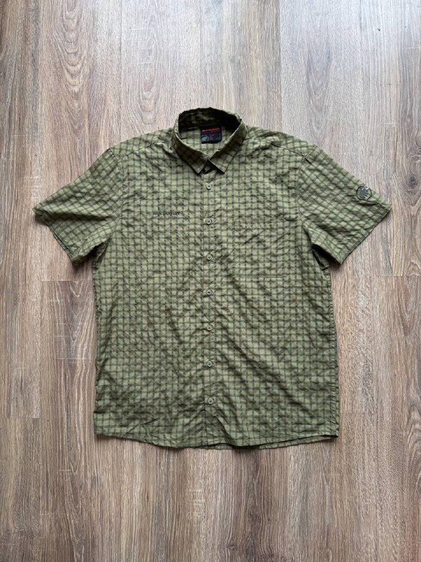 футболка Obey, джинсы Calvin Klein, кроссовки Nike Air Jordan 1 Low, худи Fred Perry, поло MA:STRUM, штаны-трансформеры Fjällräven, рубашка Mammut, брюки Napapijri, поло Versace 7