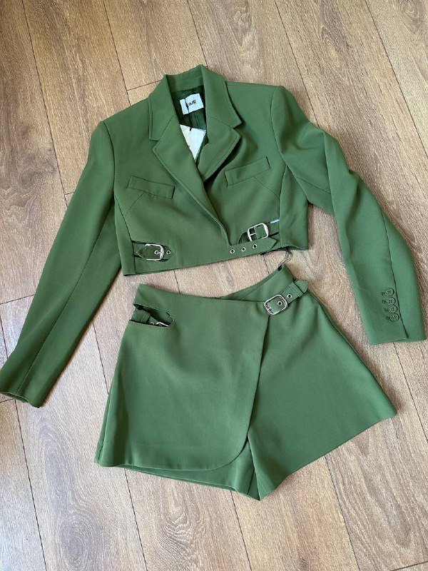 Кроп жакет и шорты Lime размер S