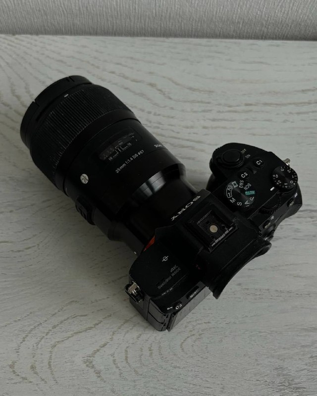 Sony A7 III фотоаппарат, объектив Sigma 35mm f/1.4 2