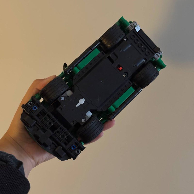 Машина-конструктор на радиоуправлении 3