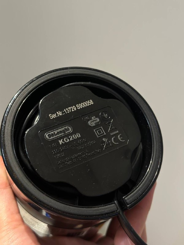 Кофемолка Delonghi KG200 4