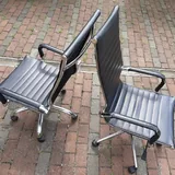 Офисное компьютерное кресло 2