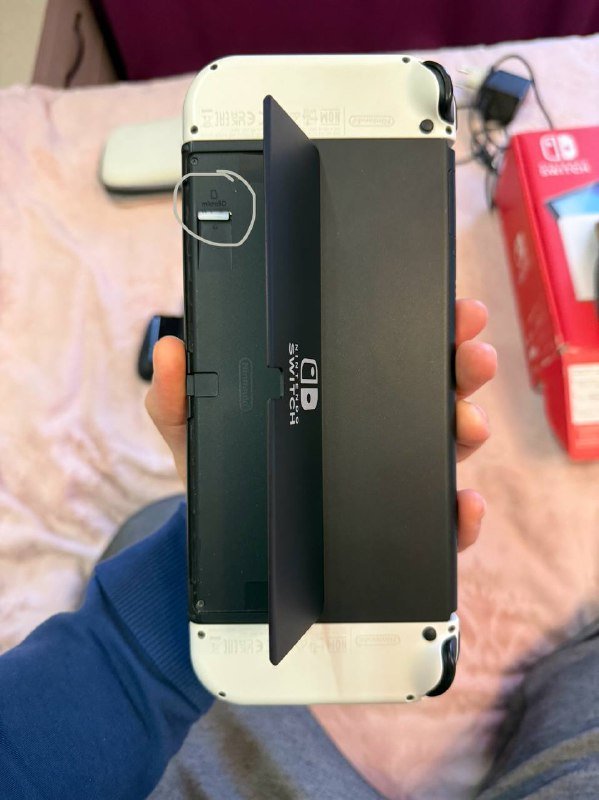 Nintendo Switch OLED, Joy-Con, док-станция, microSD, кейс 2