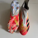 Футбольный мяч, бутсы Adidas Predator Demonskin, ручной насос 4