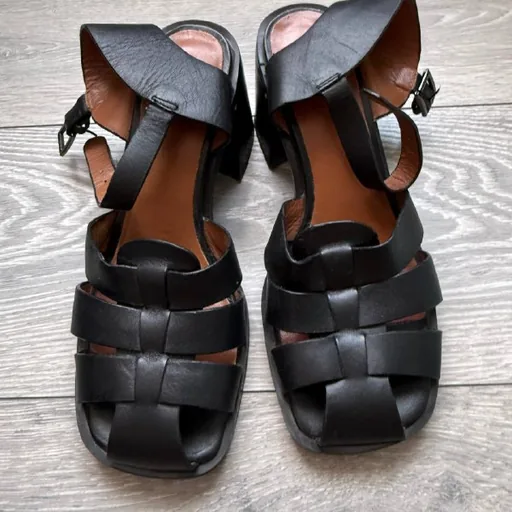 Босоножки Zara