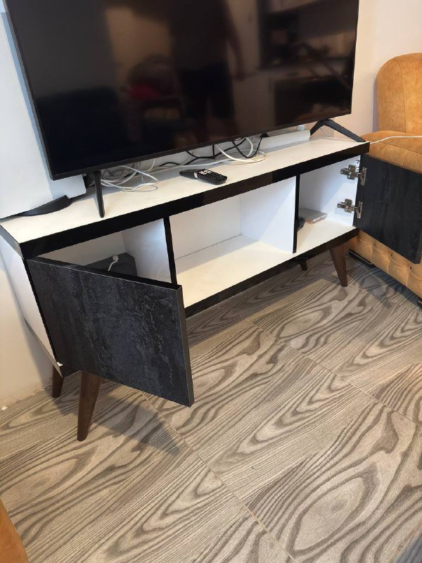 Стол под телевизор 3