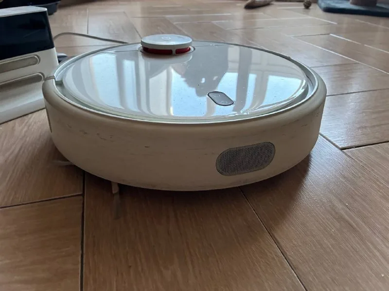 Робот-пылесос Xiaomi Mi Robot Vacuum 1